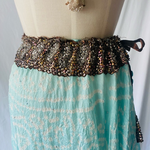 Alka Vora Rare Boho Festival Long Crinkle Silk Skirt w/ beaded details sz M - Picture 2 of 14
